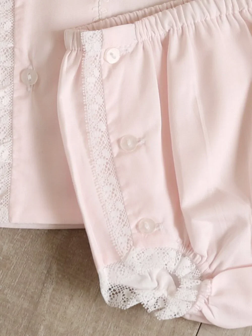Girls Heirloom Diaper Set Pink with White Lace Hand Embroidery Boutique NB NWT